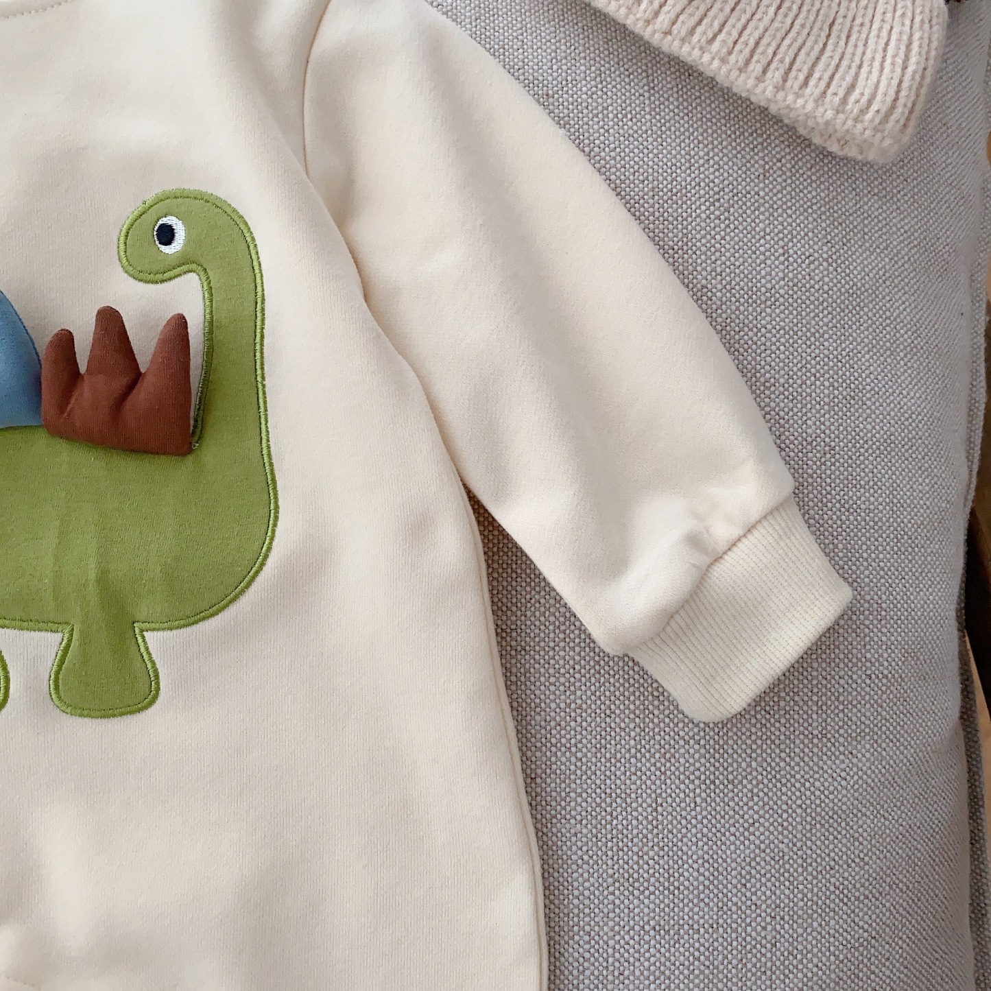 Newborn Baby Boy/Girl Cute Dinosaur Pattern Long Sleeve Romper-kissminis