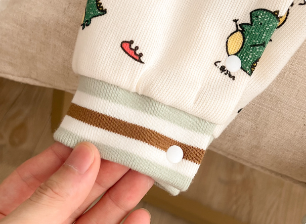 Baby Boy/Girl Allover Cute Dinosaurs Pattern Long Sleeve Romper-kissminis