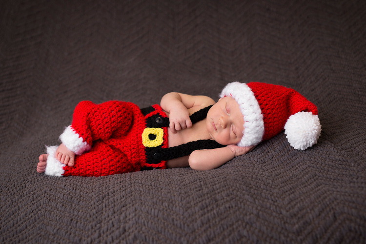 Newborn Baby Christmas Theme Photo Shoot Knitted Bib Pants and Hat Set-kissminis