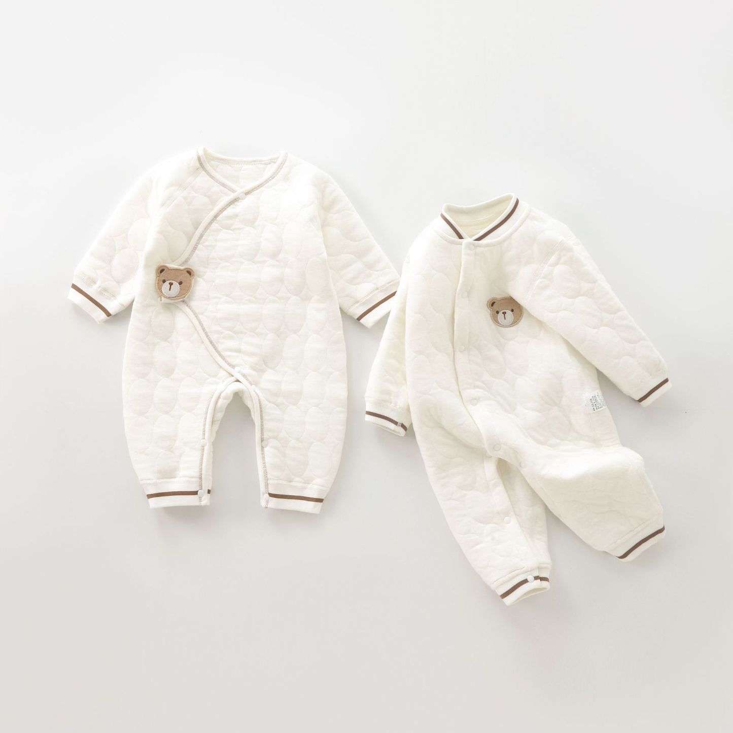 Baby Boy/Girl Classic Bear Pattern Solid Color Long Sleeve Romper-kissminis