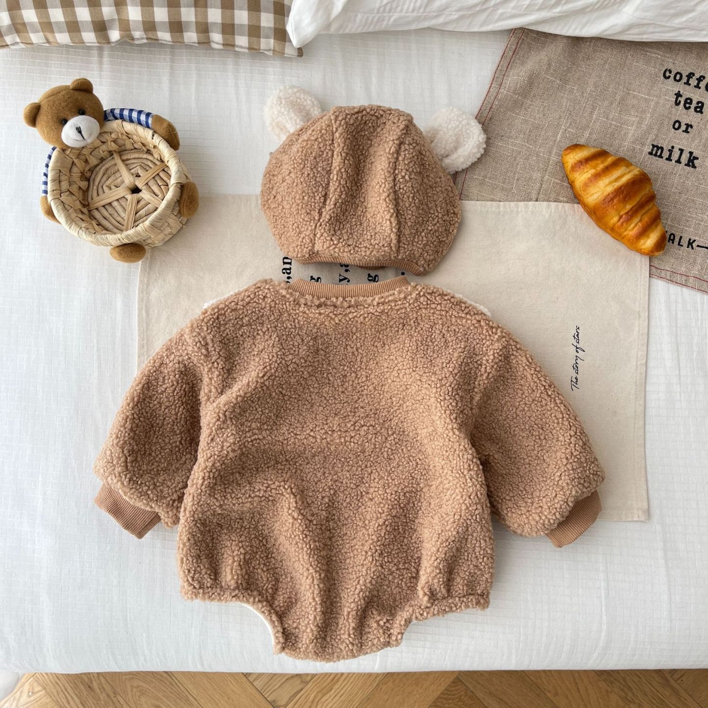 Baby Boy/Girl Cute Dog Design Long Sleeve Bodysuit and Hat Set-kissminis