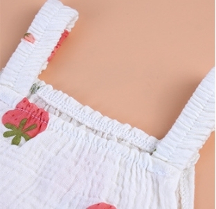 2pcs Baby Boy/Girl Strawberry Pattern Babysuit with Hat Set-kissminis