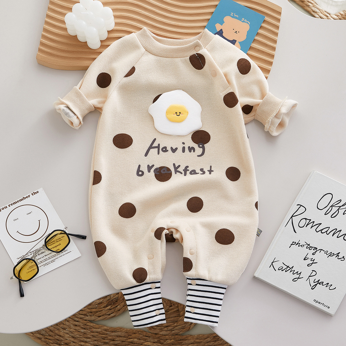 Baby Boy/Girl 3D Egg & Letter Print Crewneck Long Sleeve Romper