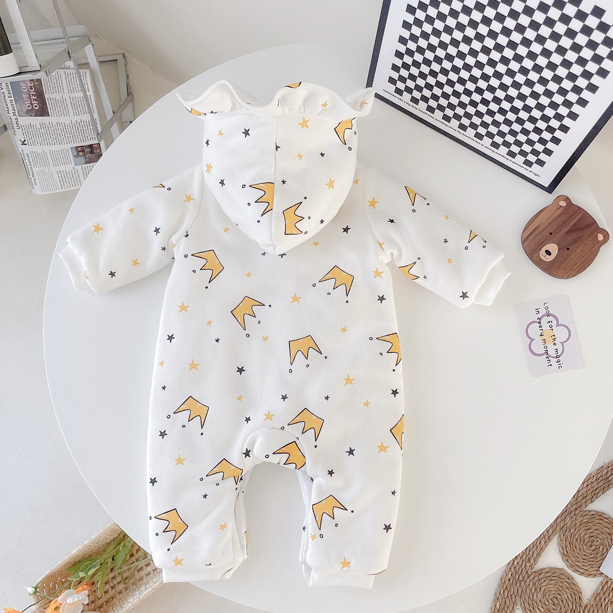 Baby Girl Allover Little Crown and Star Pattern Thicken Long Sleeve Hooded Romper-kissminis