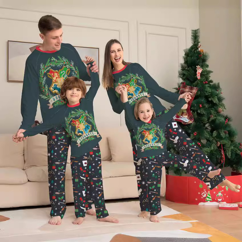 Matching Christmas Pajamas Hogwarts Long-sleeve Pajamas Sets