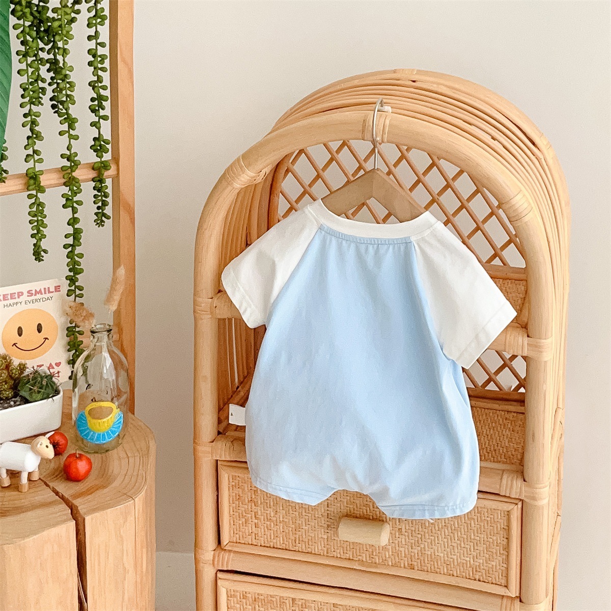 Cartoon Smiley-faced Baby Shor -sleeved Baby Romper