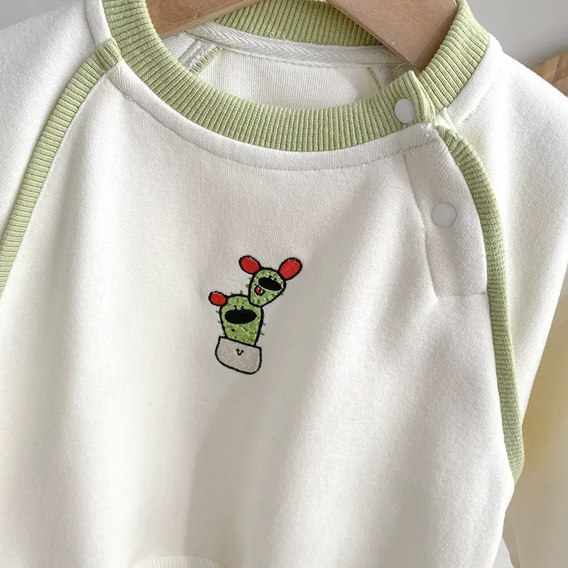 2pcs Green Trim and Cactus Embroidery Toddler Set