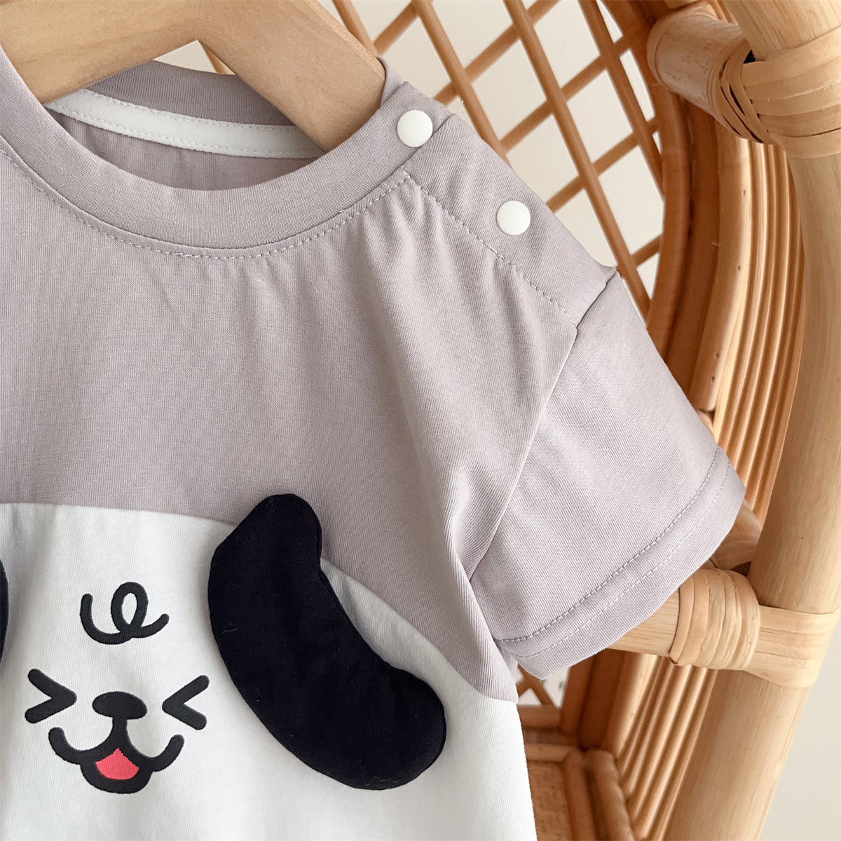 Short-sleeved Cartoon Dog Face Design Baby Romper