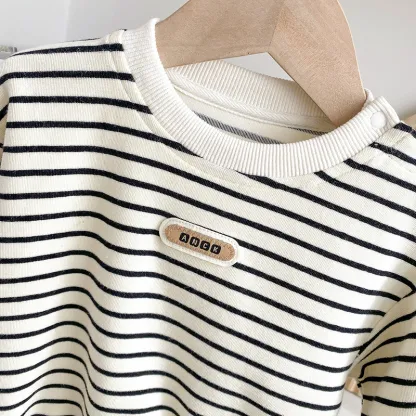 2pcs Black and White Striped Infant Clothing Set