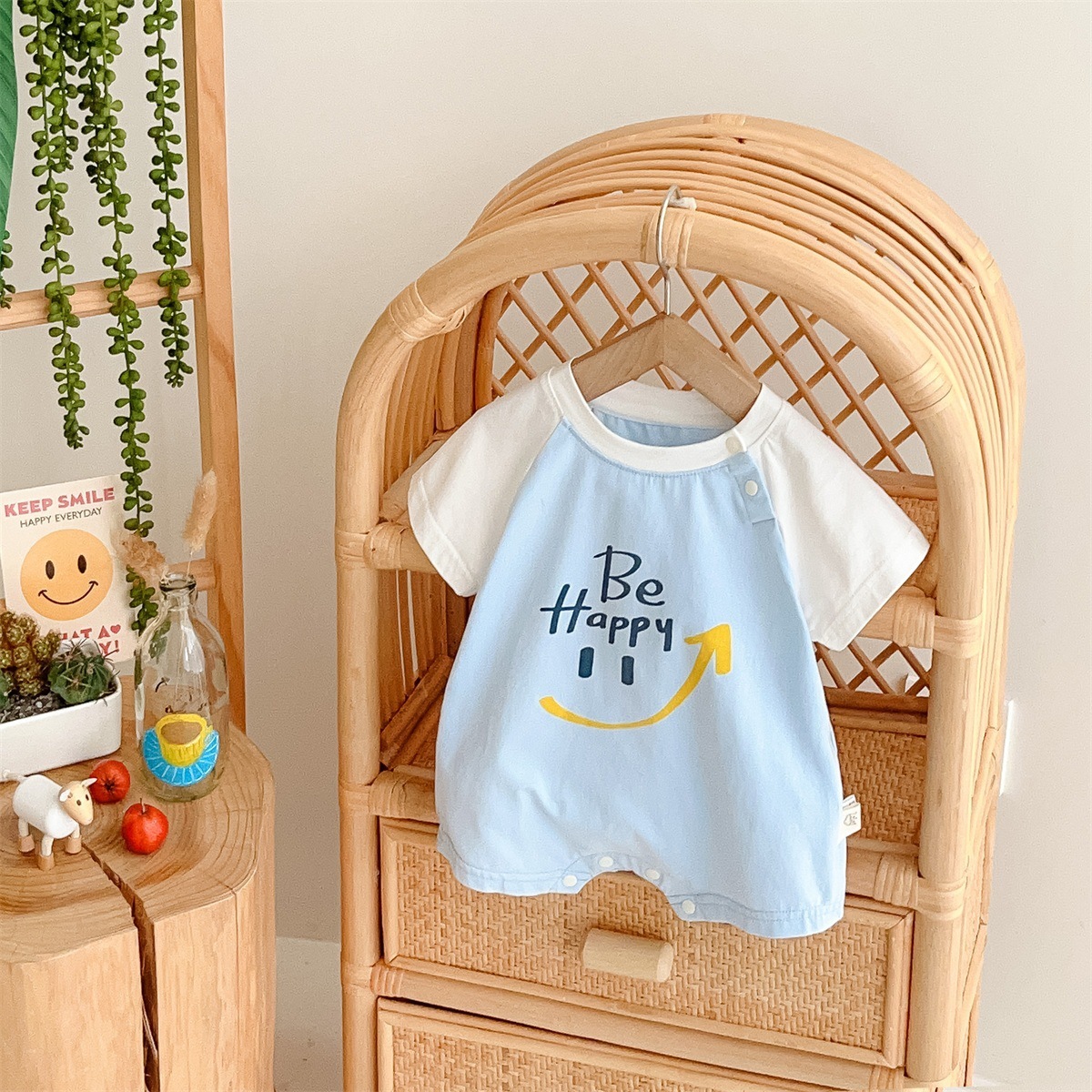 Cartoon Smiley-faced Baby Shor -sleeved Baby Romper