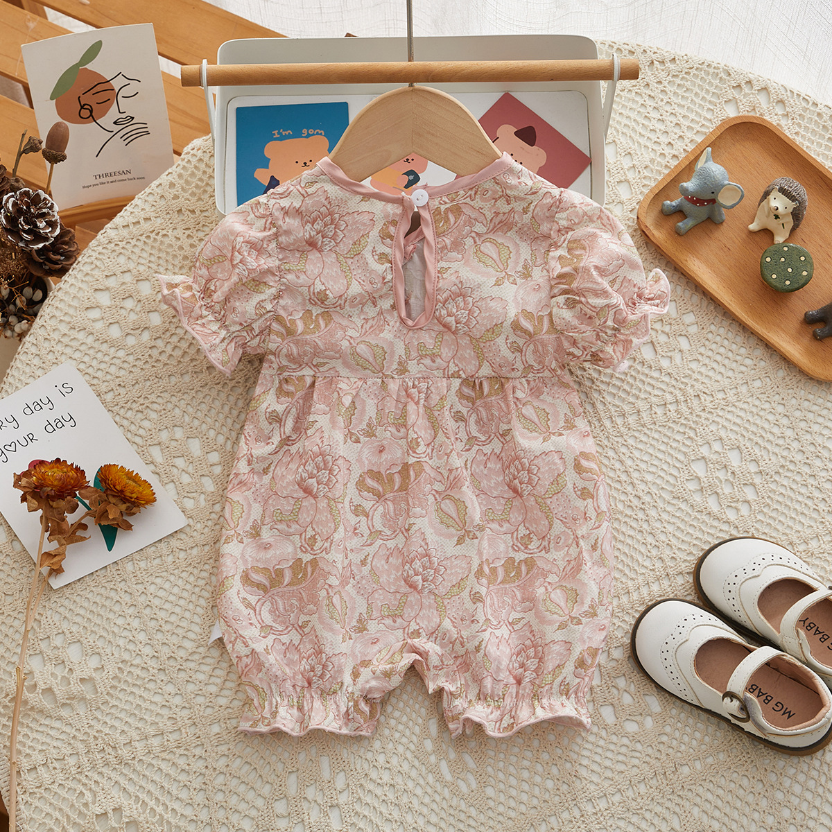 Floral Patterned Puffed Sleeves and Tassel Decoration Baby Romper
