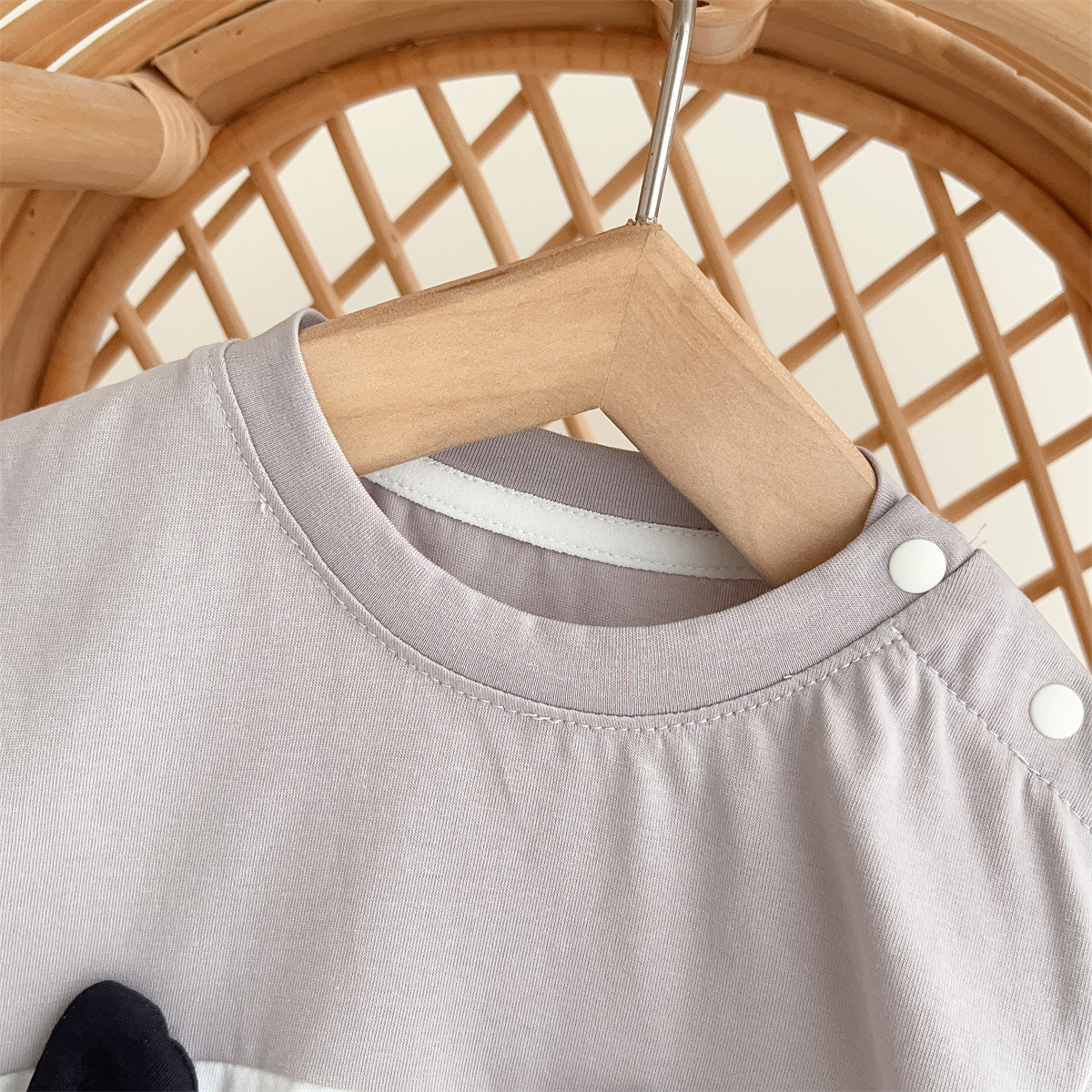 Short-sleeved Cartoon Dog Face Design Baby Romper