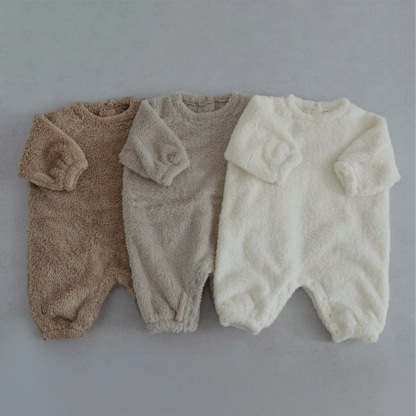 Baby Plush Thickened Bodysuit with Bear Cape Set