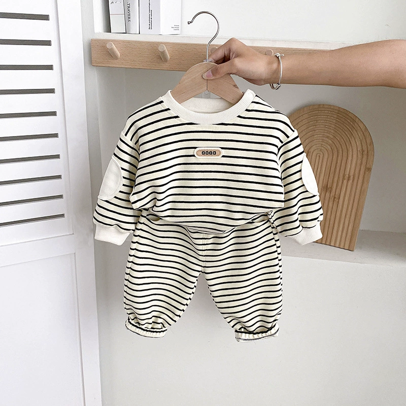2pcs Black and White Striped Infant Clothing Set