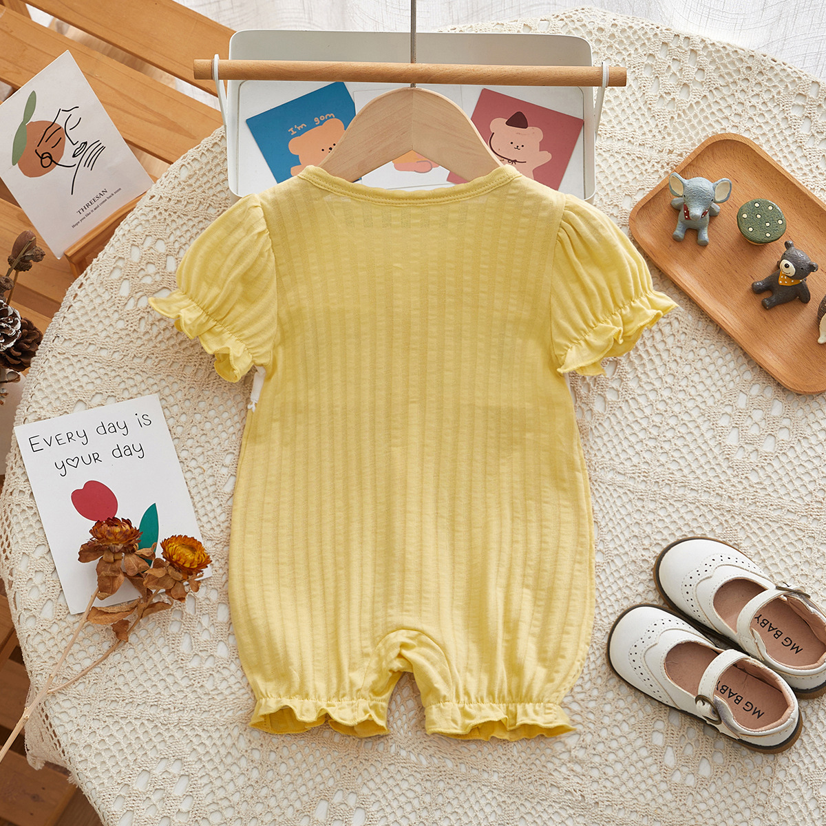 Puffed Sleeves and Embroidered Duck Pattern Baby Romper