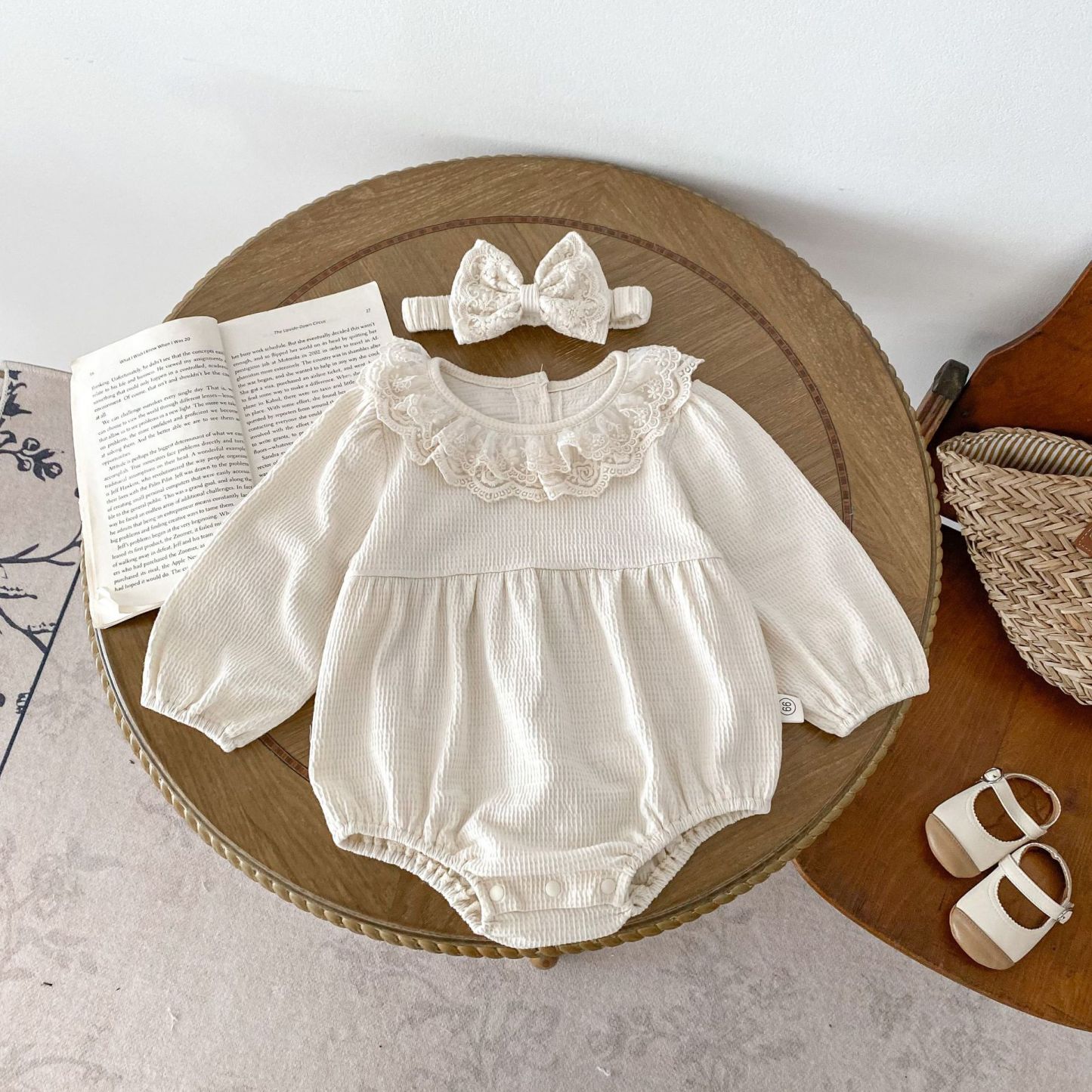 Baby Girl Waffle Lace Solid Color Long Sleeve Bodysuit-kissminis