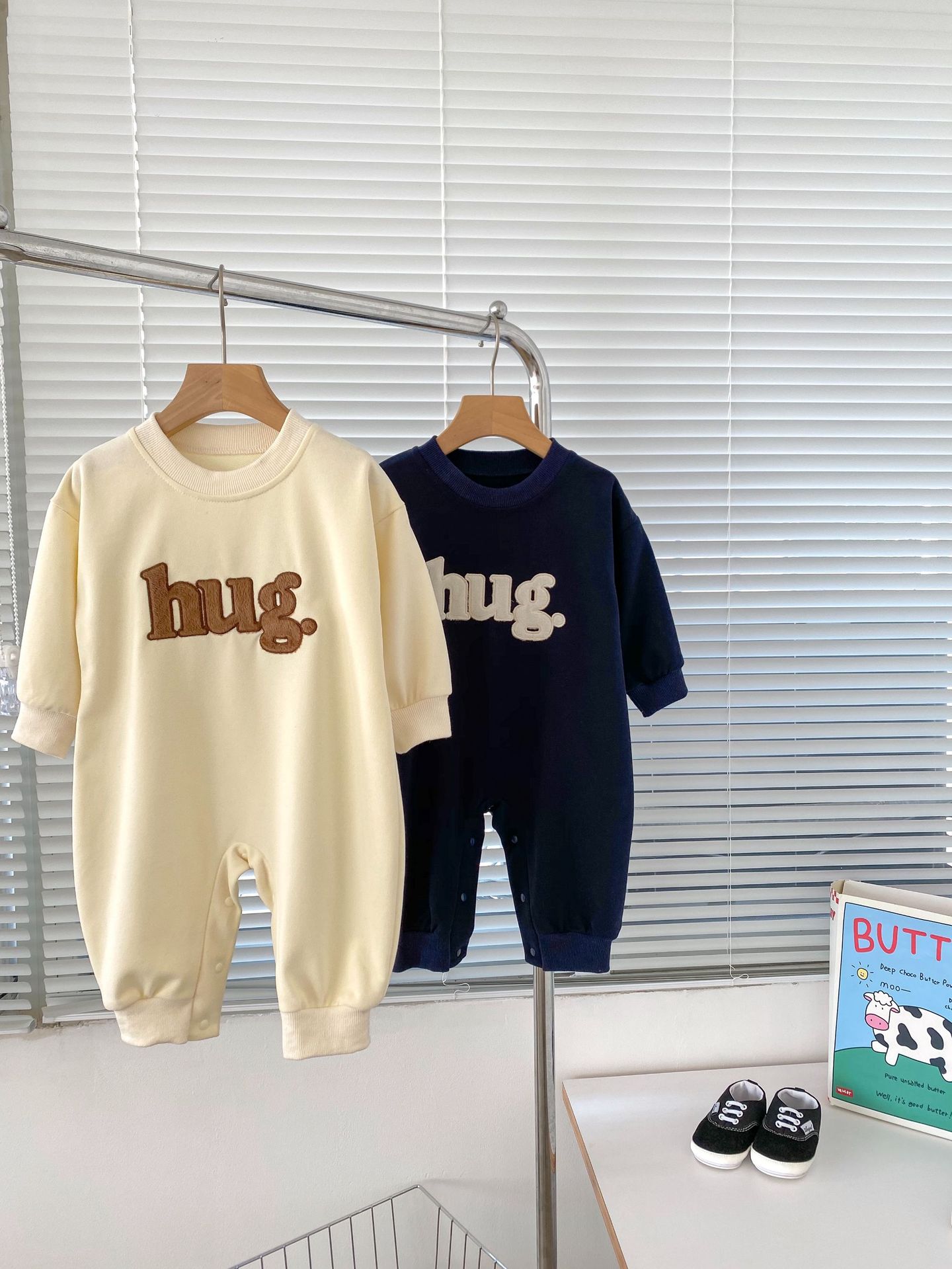 Baby Letter "hug"Embroidered Long Sleeve Bag Romper-kissminis