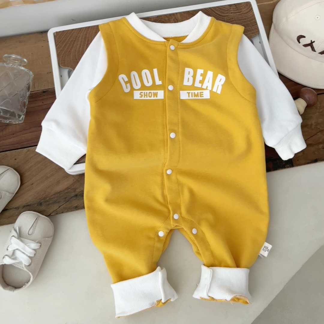Baby 'COOL BEAR' Letter Graphic Romper-kissminis