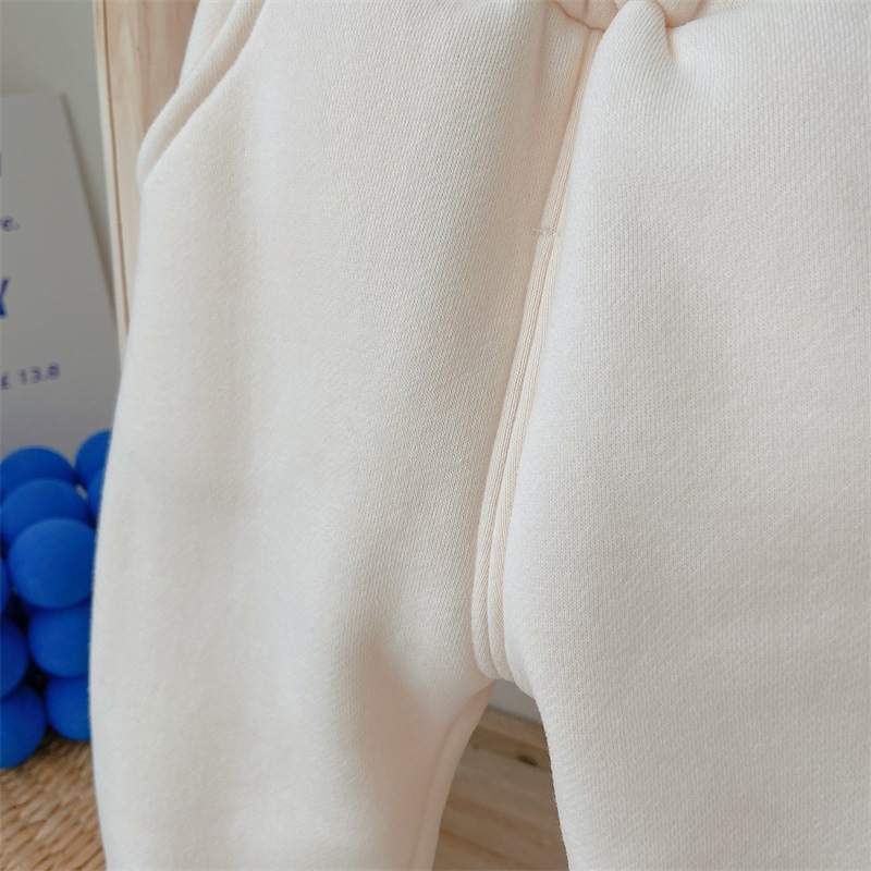 Baby Boy/Girl Winter Bear and Letter Print Long Sleeve Fluff Sweatshirt with Pants Set-kissminis
