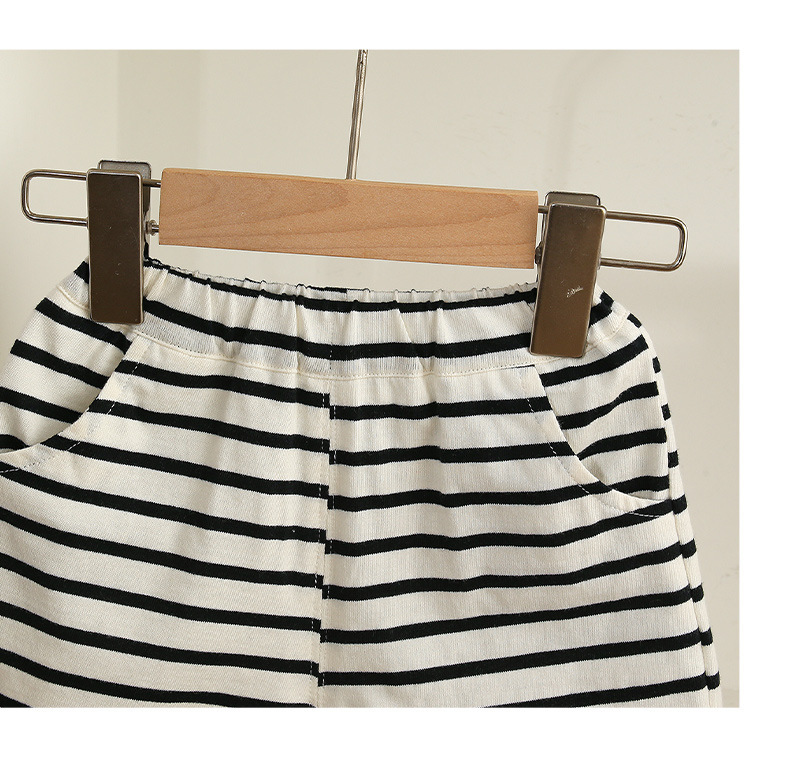 2pcs Black and White Striped Sleeveless Top and Shorts Set