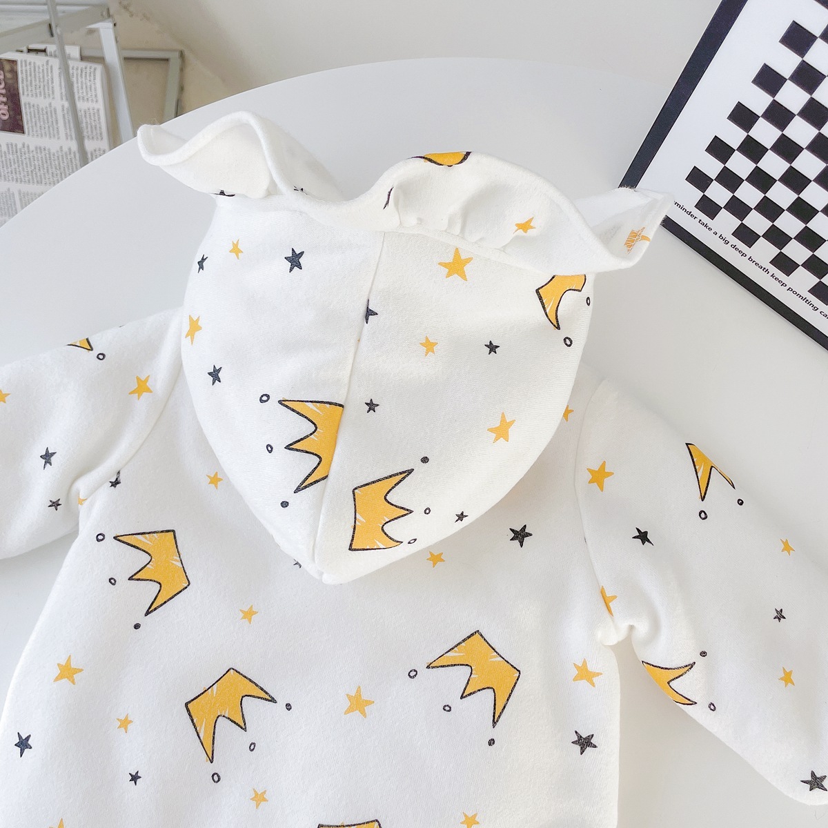 Baby Girl Allover Little Crown and Star Pattern Thicken Long Sleeve Hooded Romper-kissminis
