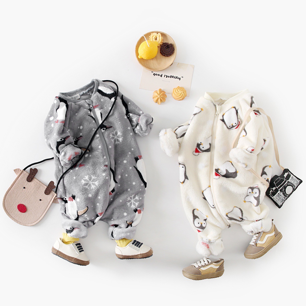 Baby Boy/Girl Allover Penguins and Snowflakes Pattern Thicken Long Sleeve Romper-kissminis