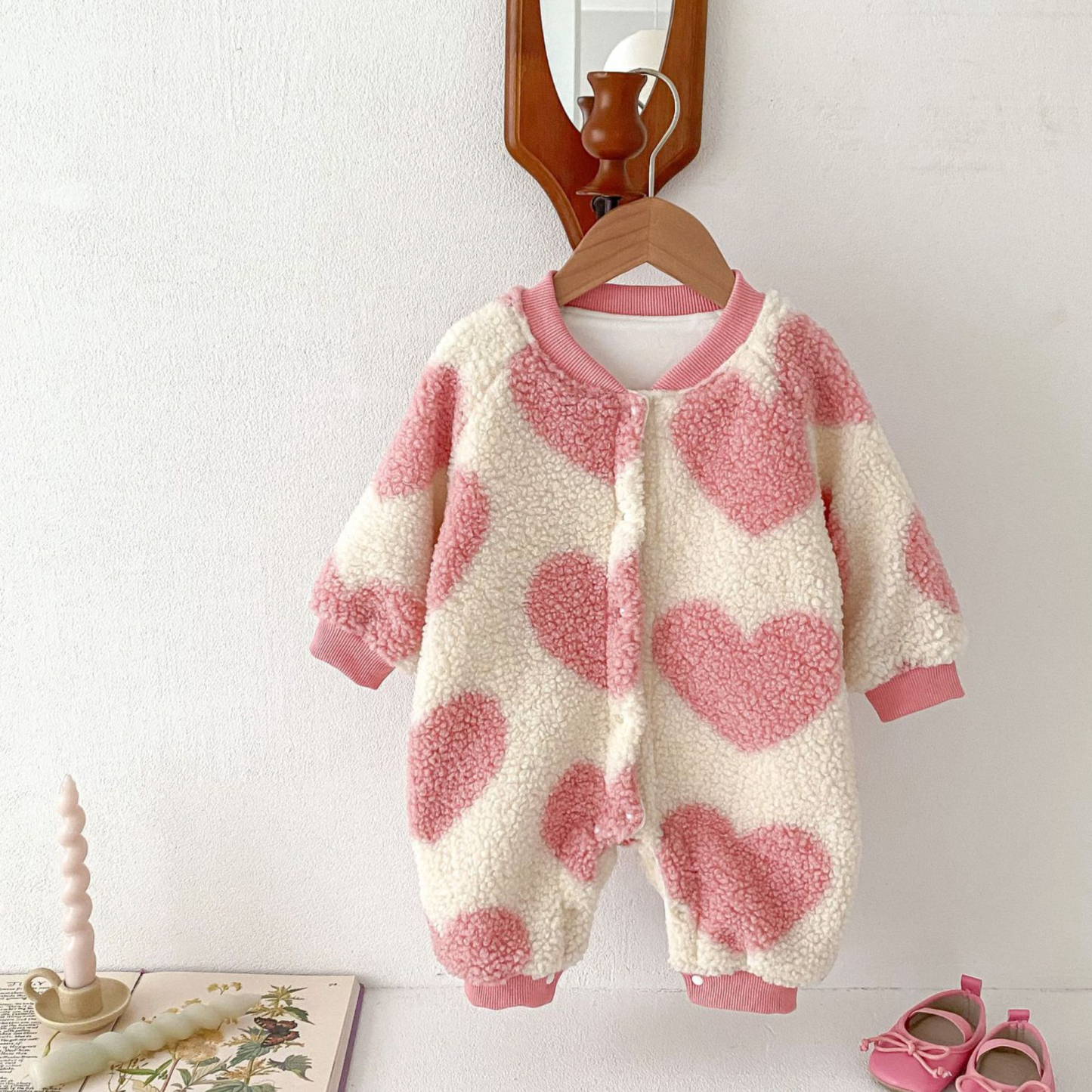Baby Boy/Girl Winter Heart Graphic Fluff Long Sleeve Romper-kissminis