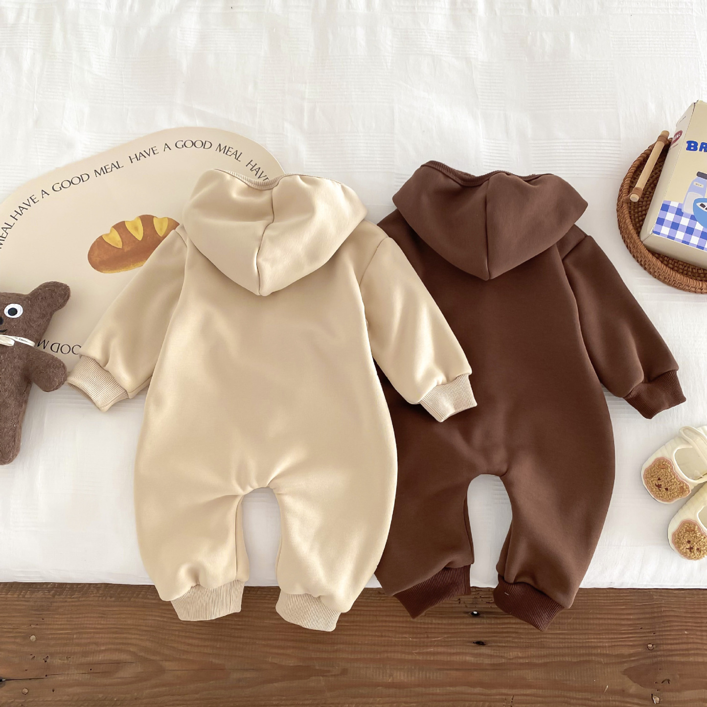 Baby Boy/Girl Bear Design Animal Graphic Simple Hooded Solid Color Long Sleeve Hooded Romper-kissminis
