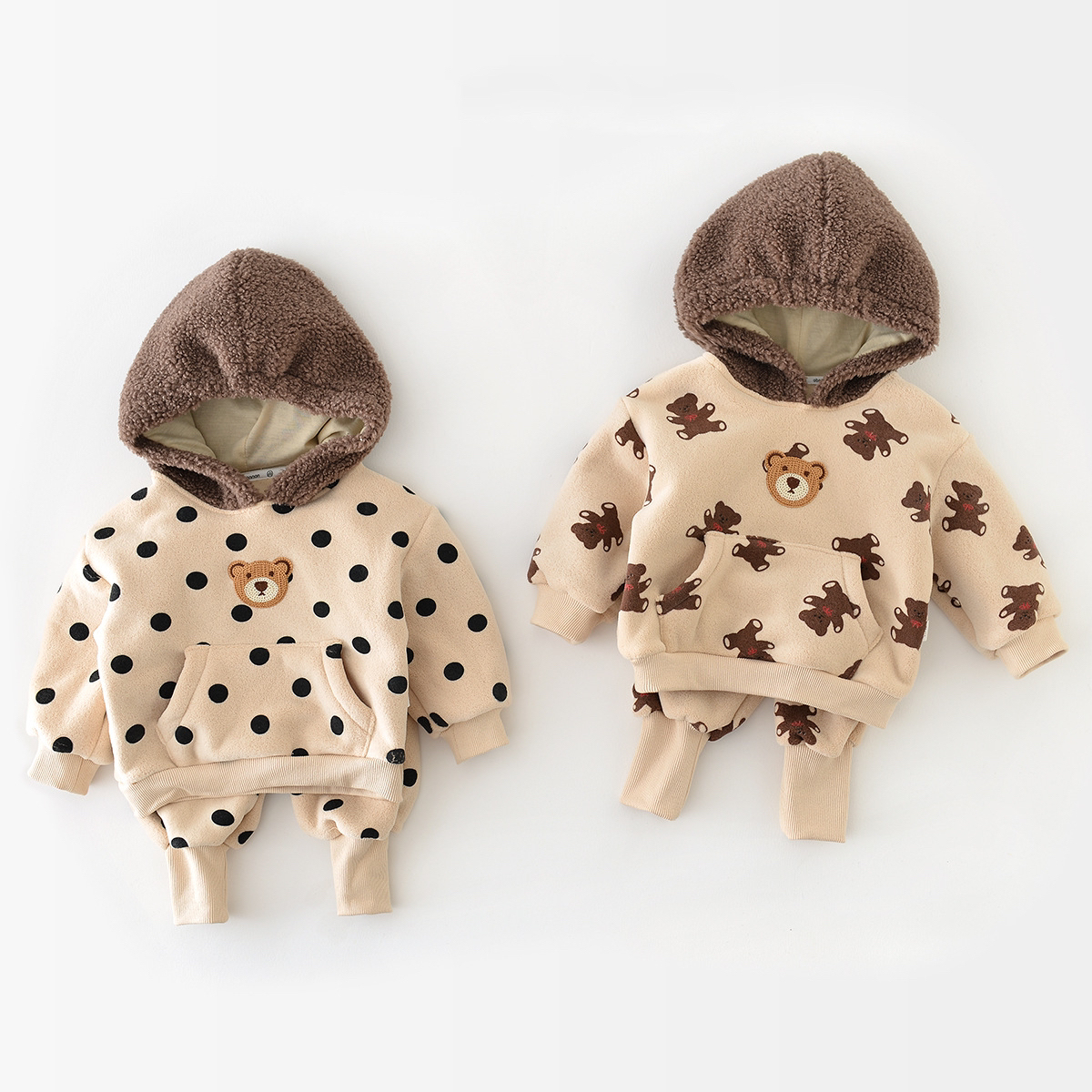2pcs Baby Boy/Girl Winter Bear and Dots Graphic Long Sleeve Hooded Sweatshirt with Pants Set-kissminis