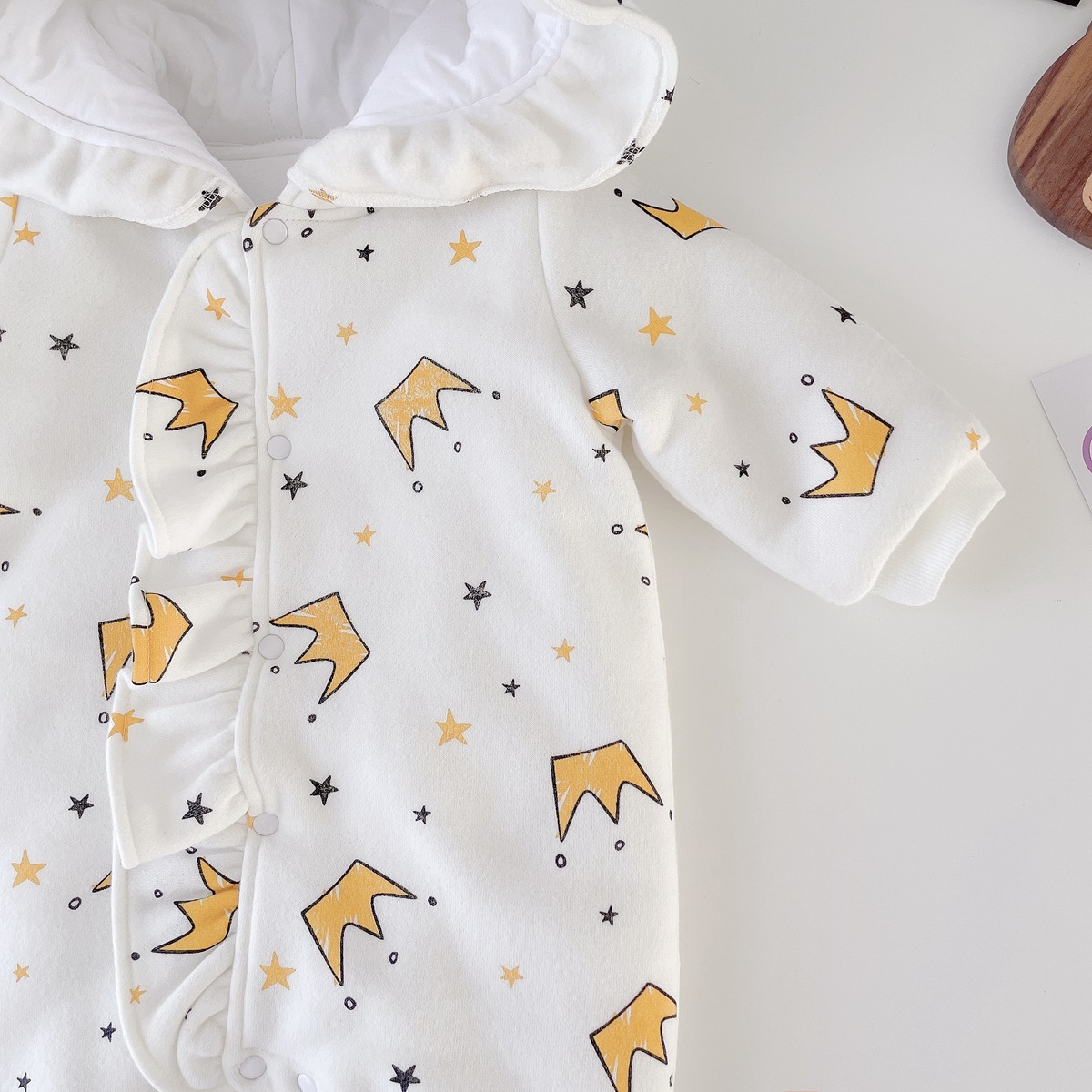 Baby Girl Allover Little Crown and Star Pattern Thicken Long Sleeve Hooded Romper-kissminis
