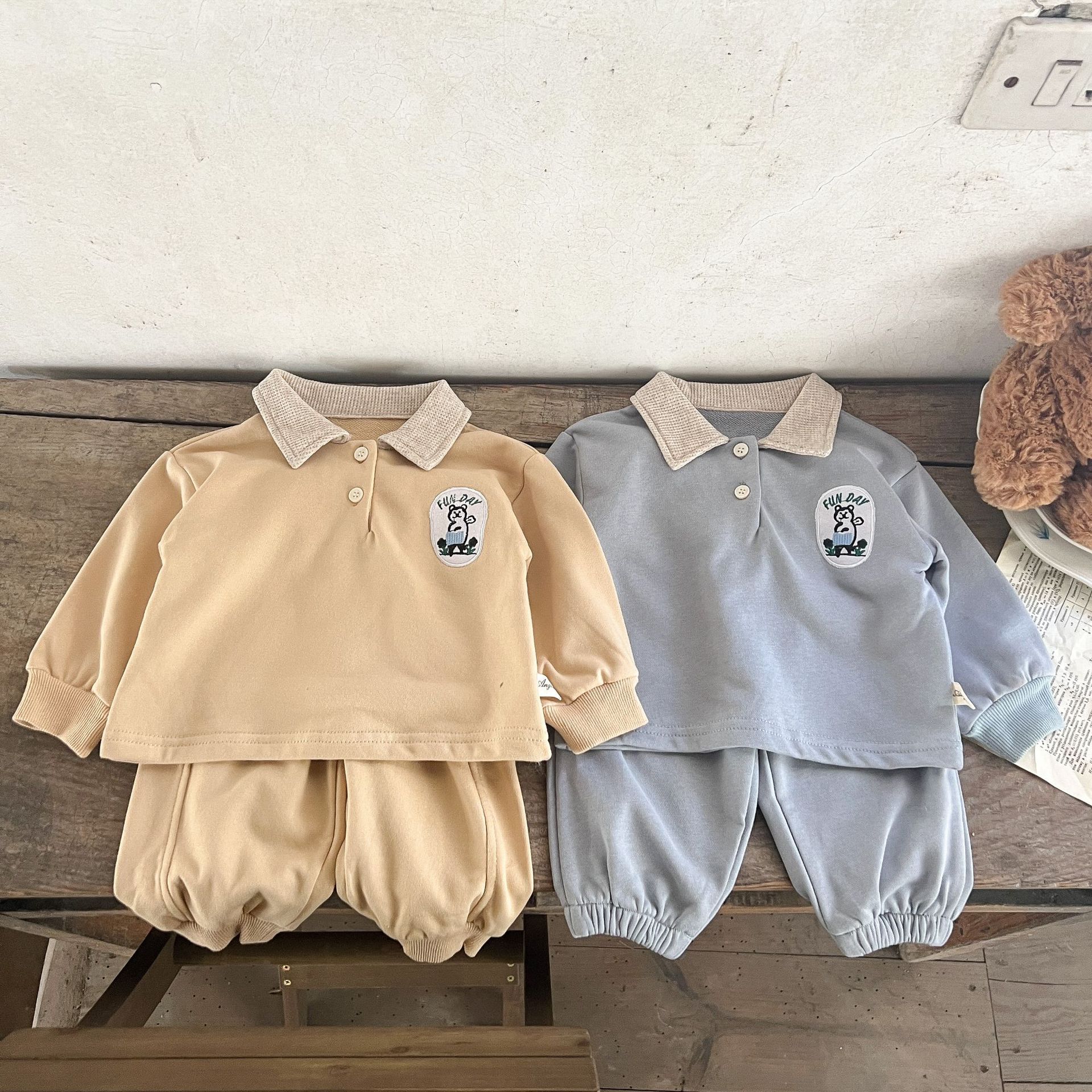 2pcs Baby Solid Color Lapels Sweatshirt and Pants Set-kissminis