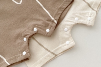 Baby Bear Pattern Solid Color Short Sleeve Romper-kissminis