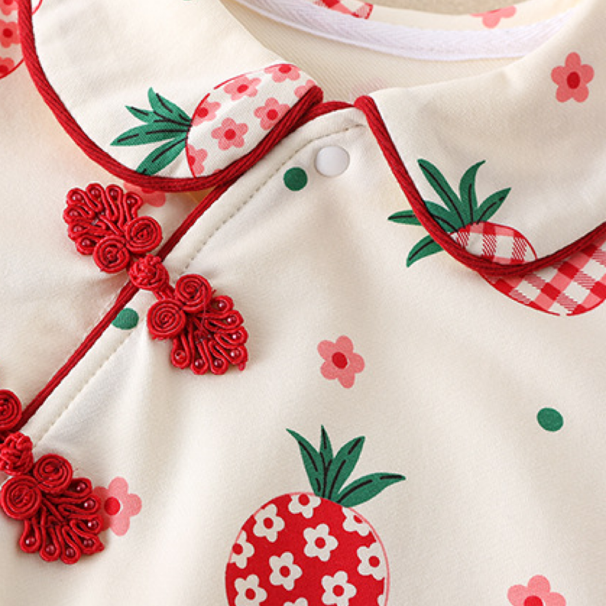 2pcs Baby Girl Allover Red Pineapple Print Plate Buckle Ruffle Flounce Casual Romper with Hairband Set