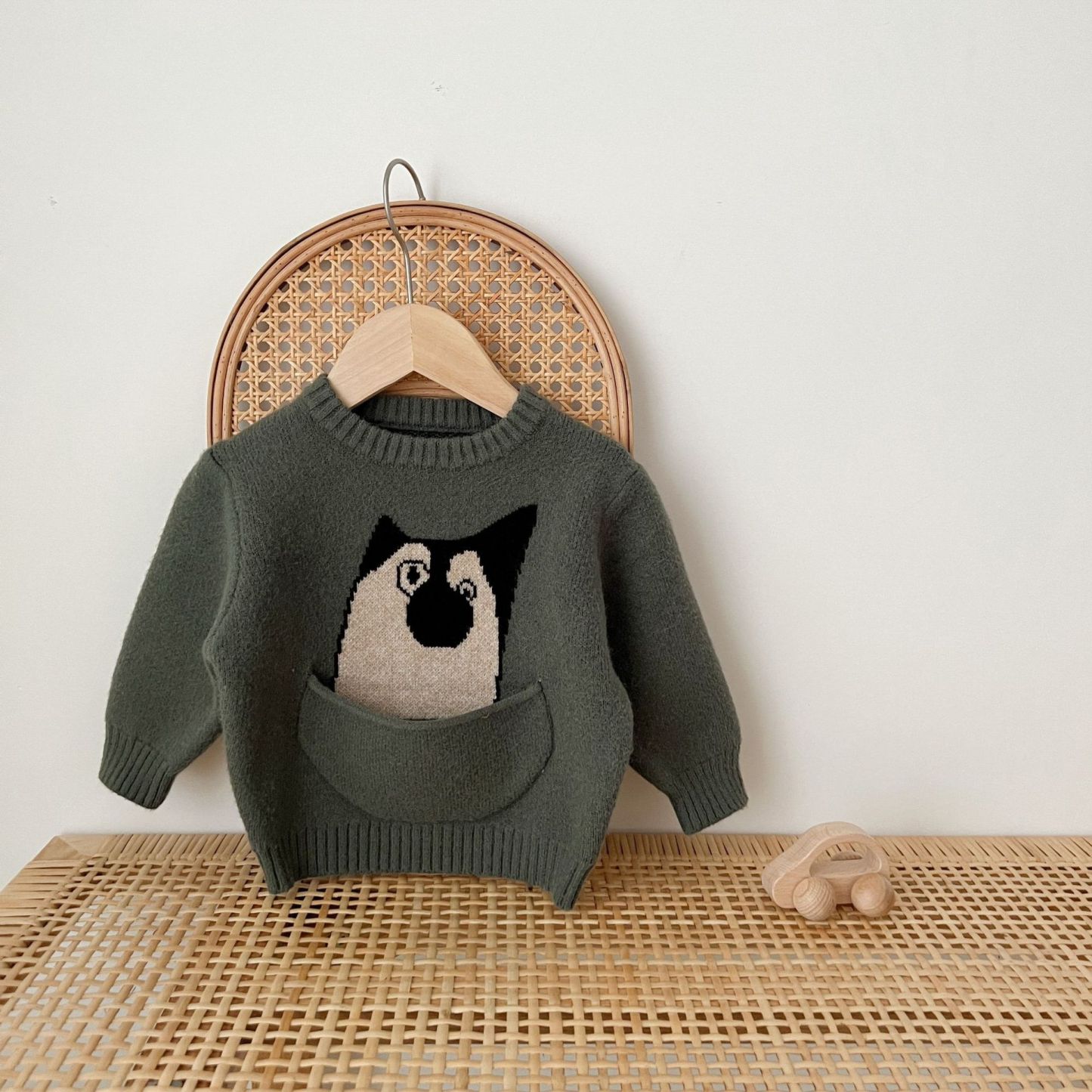 Baby Cartoon Animals Pocket Sweatshirt-kissminis