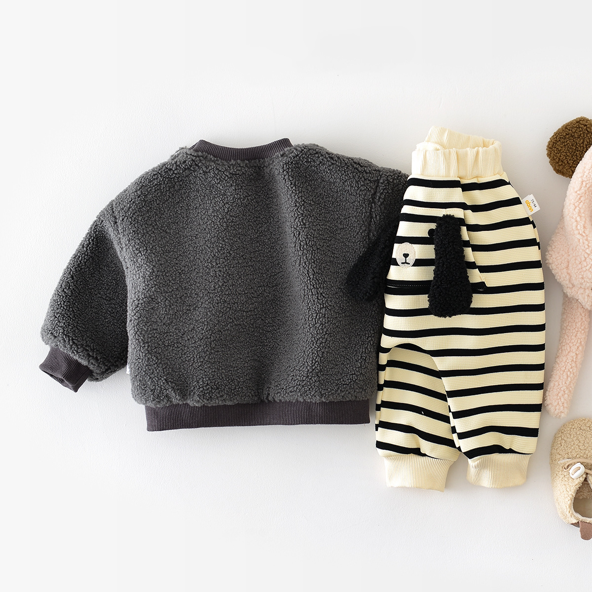 Winter Baby Boy/Girl Penguin Graphic Fluff Long Sleeve Sweatshirt-kissminis