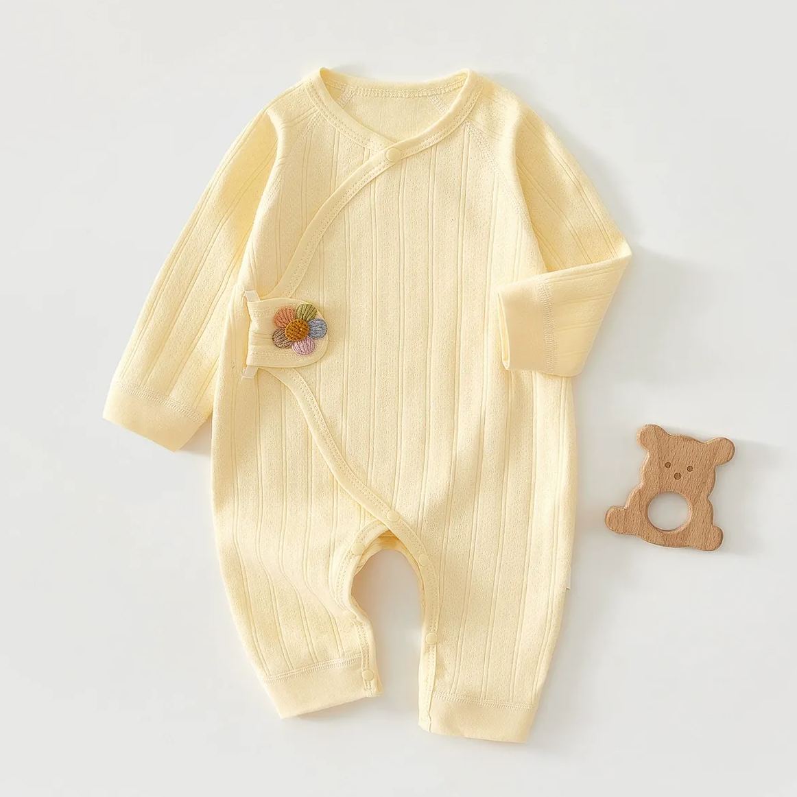 Baby Boy/Girl Petal-Patterned Romper
