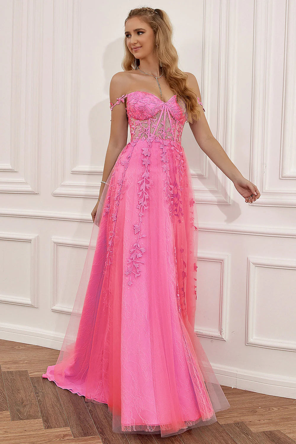 A-Line Elegant Lace Sweetheart Prom Dress