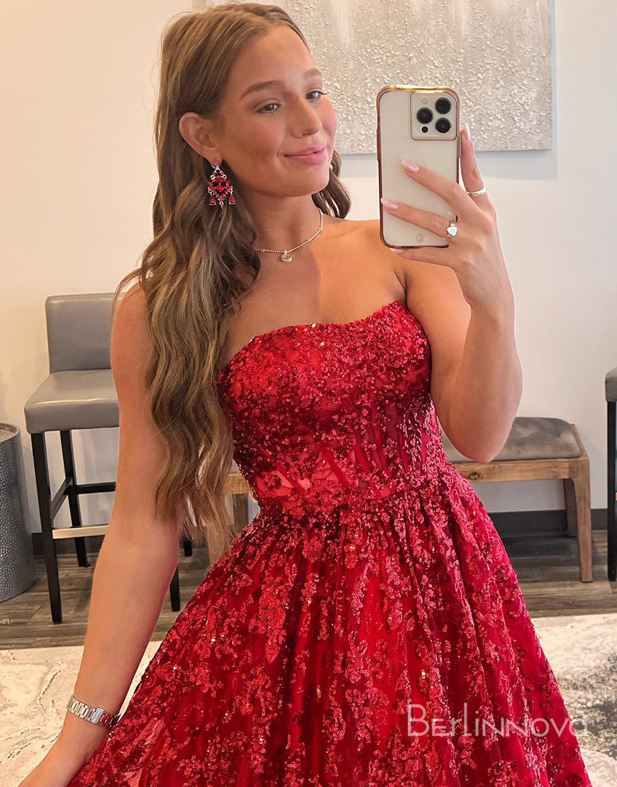 Sexy A-Line Strapless Pleating Long Prom Dress With Applique