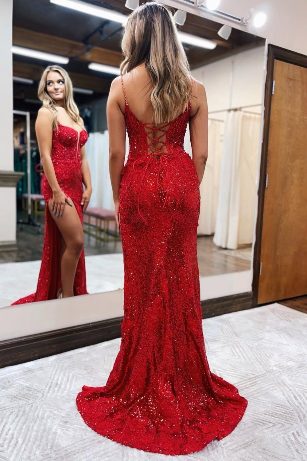 Sexy V Neck Spaghetti Straps Long Prom Dress With Appliques