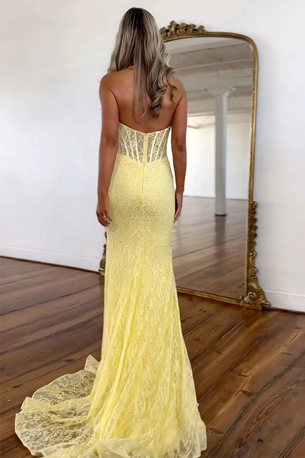 Cute Yellow Mermaid Halter Neck Backless Long Lace Prom Dress