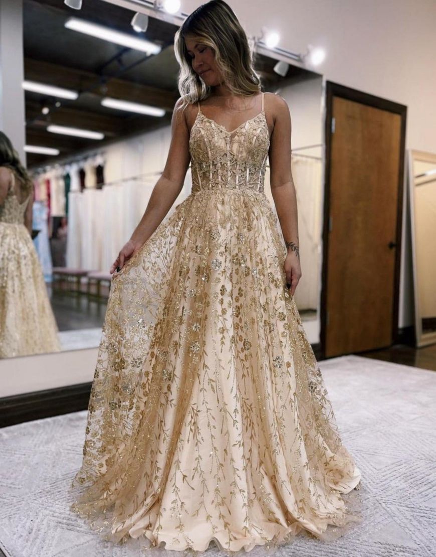 Gorgeous A-Line Spaghetti Straps Prom Dress With Appliques