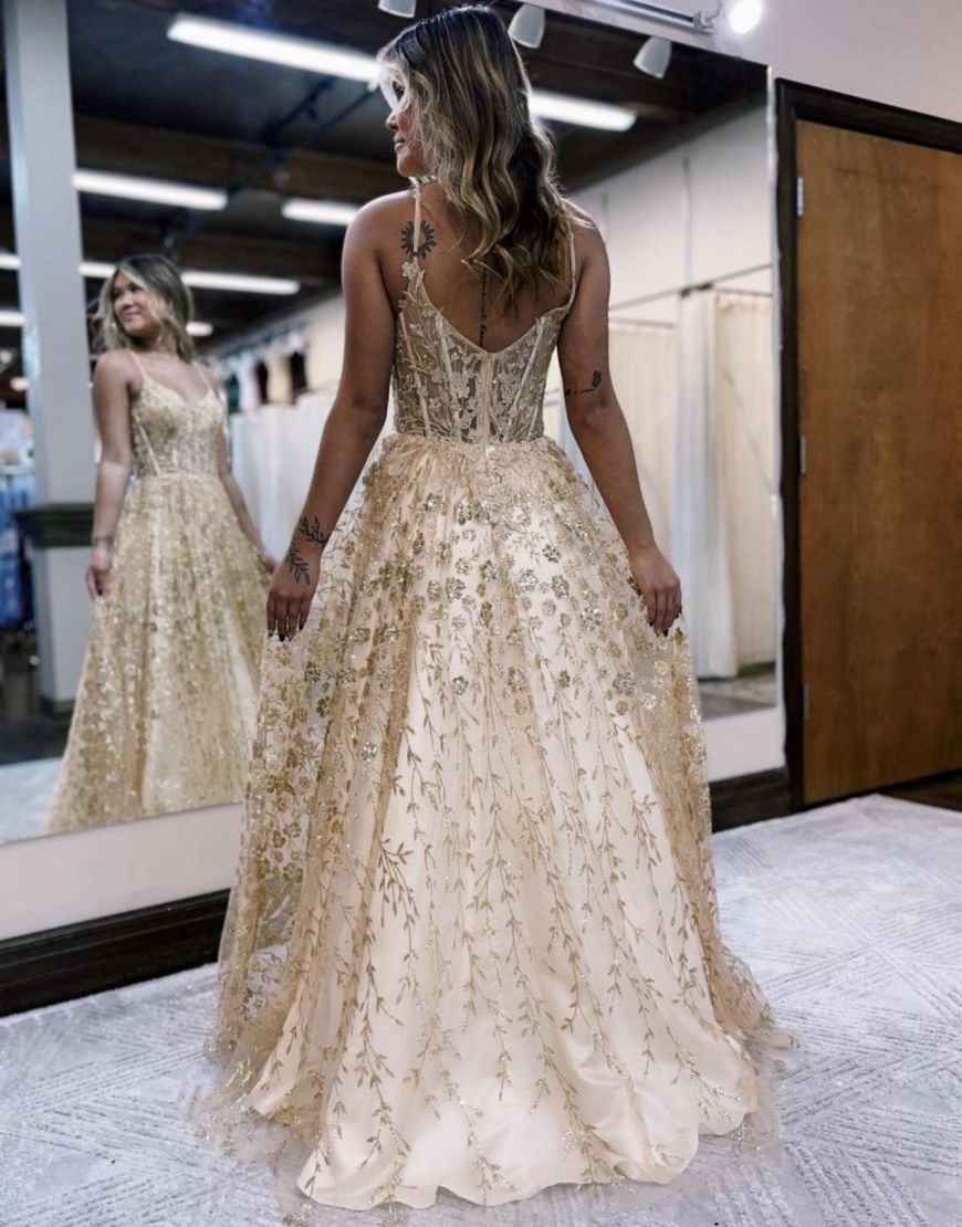 Gorgeous A-Line Spaghetti Straps Prom Dress With Appliques