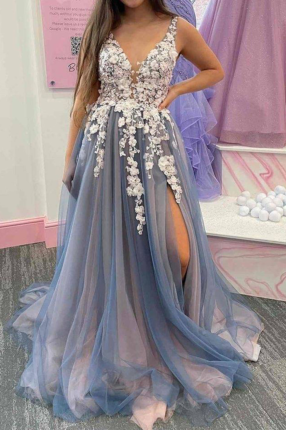 A-Line Keyhole Back Long Tulle Prom Dress with Appliques And Split