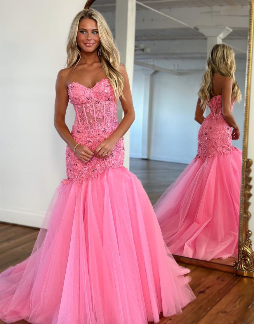 Mermaid Strapless Long Lace And Tulle Prom Dress With Beading