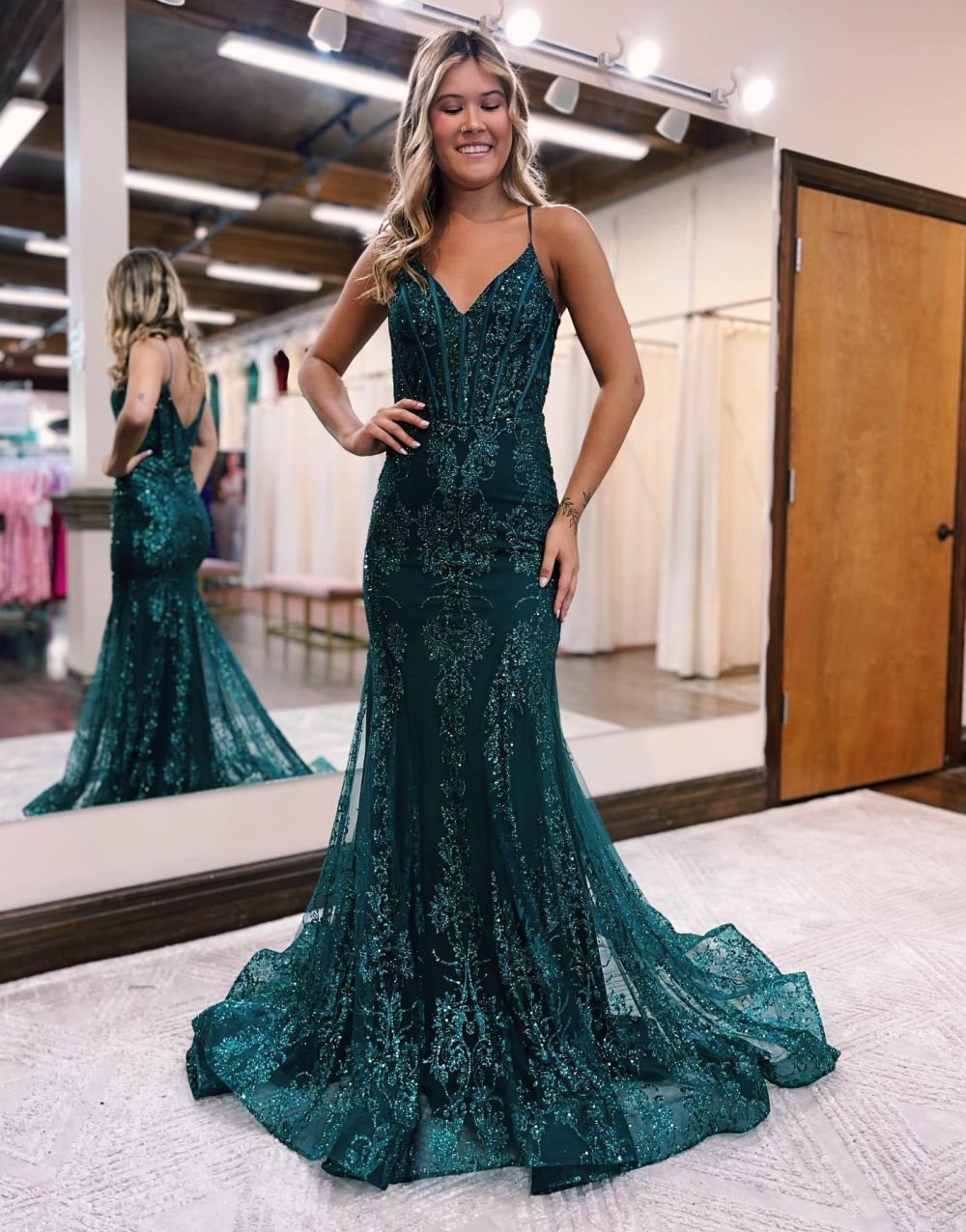 Peacock Mermaid Spaghetti Straps Prom Dress With Appliques