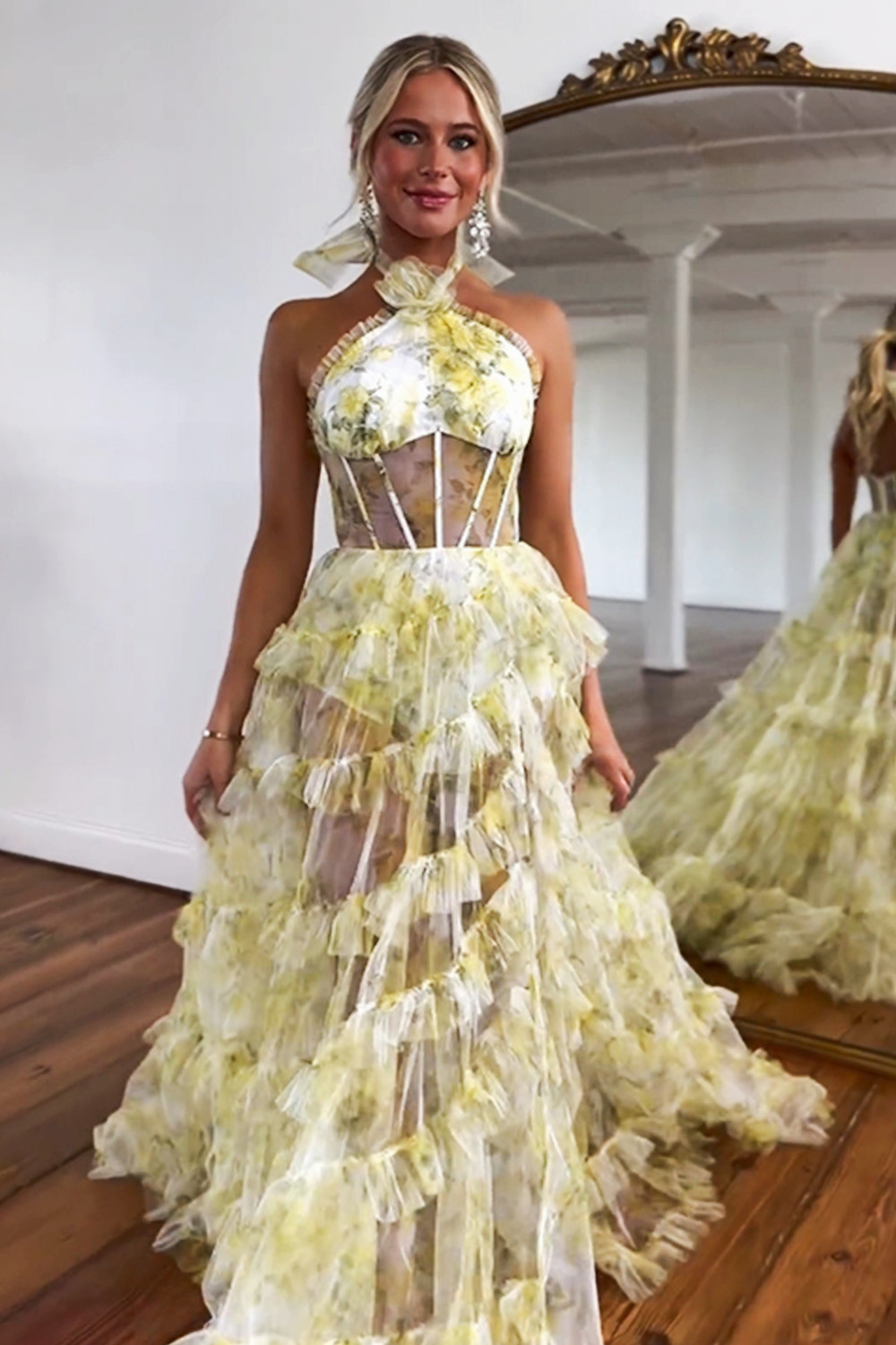 Romantic Yellow A-Line Halter Neck Long Tulle Prom Dress With High Slit