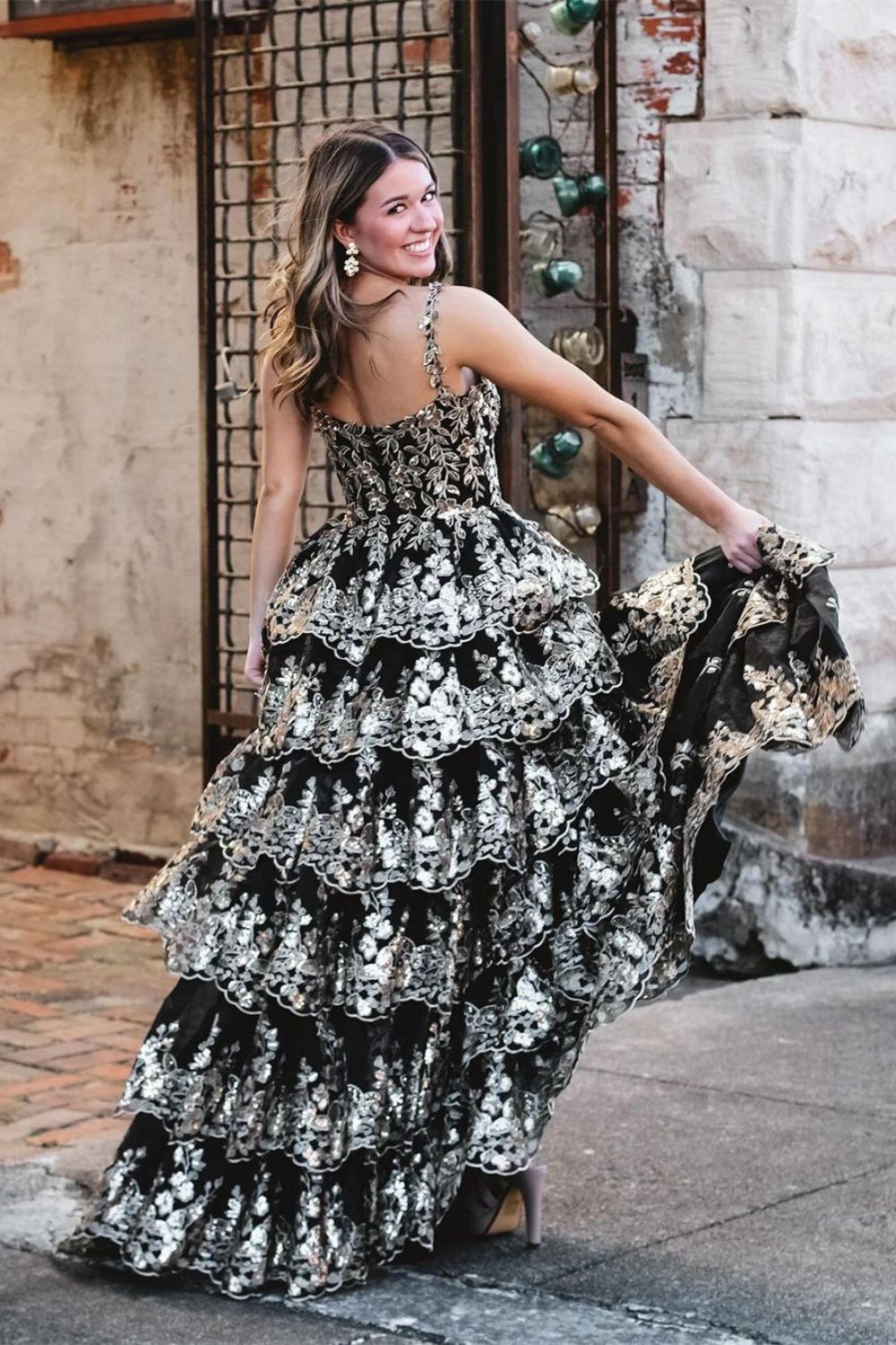 Sparkly A-Line Back Gold Spaghetti Straps Long Tulle Prom Dress with Appliques