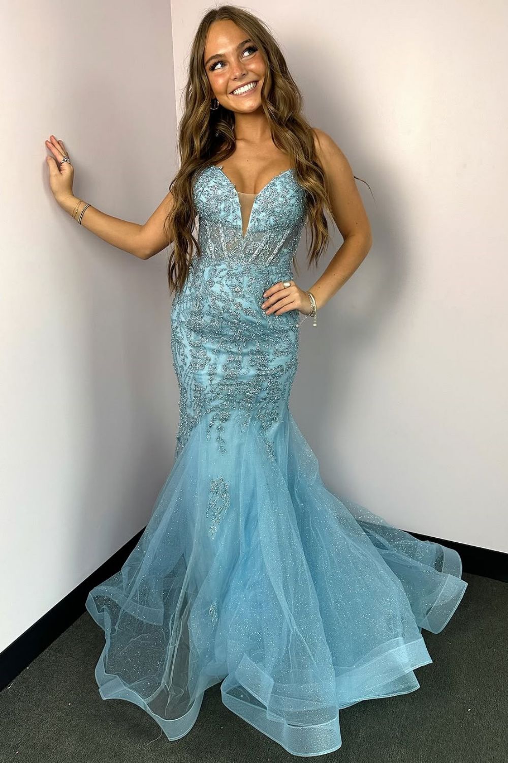 Stunning Light Blue Mermaid Spaghetti Straps Long Prom Dress with Appliques