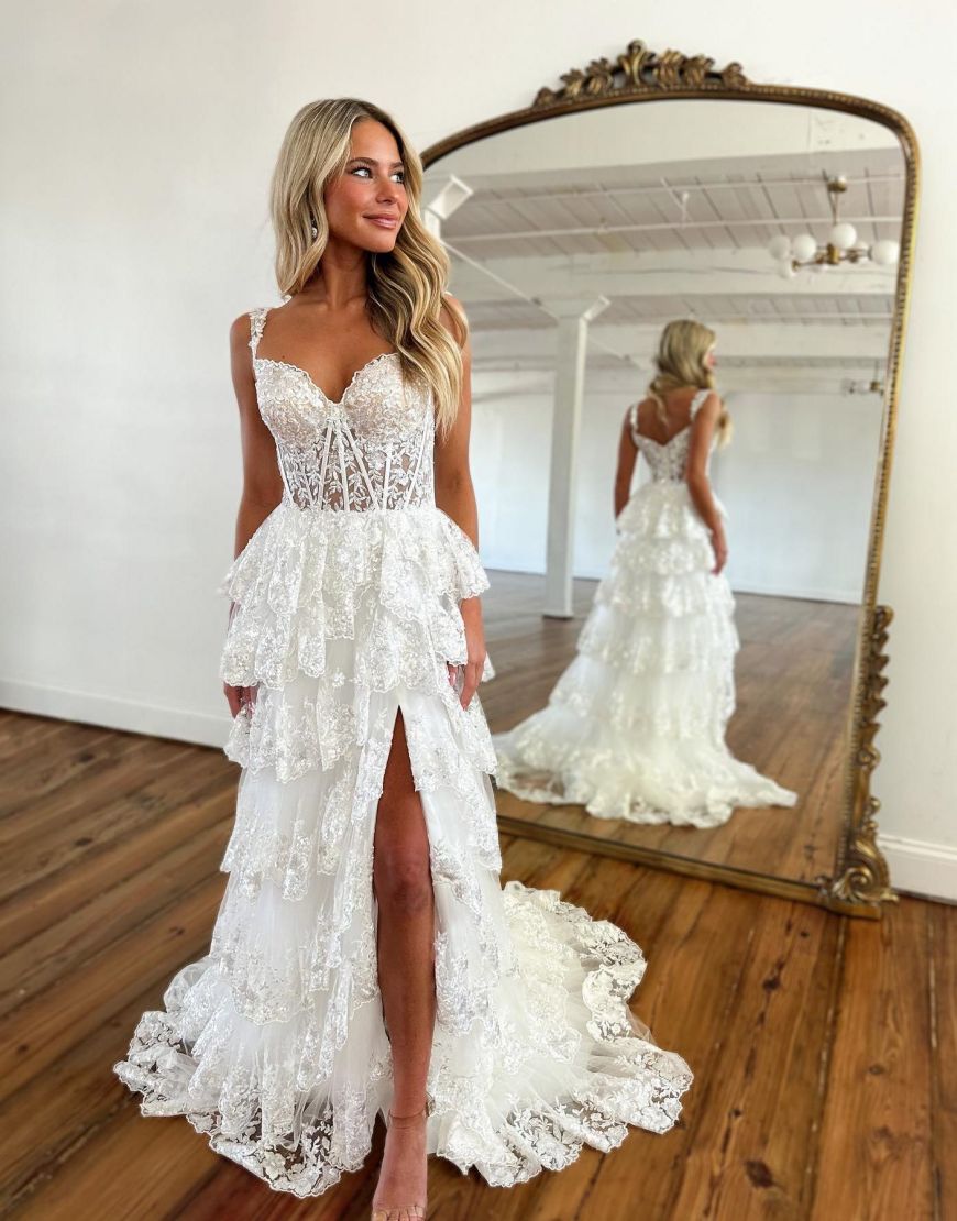 Stunning A-Line Lace Tiered Prom Dress With Split