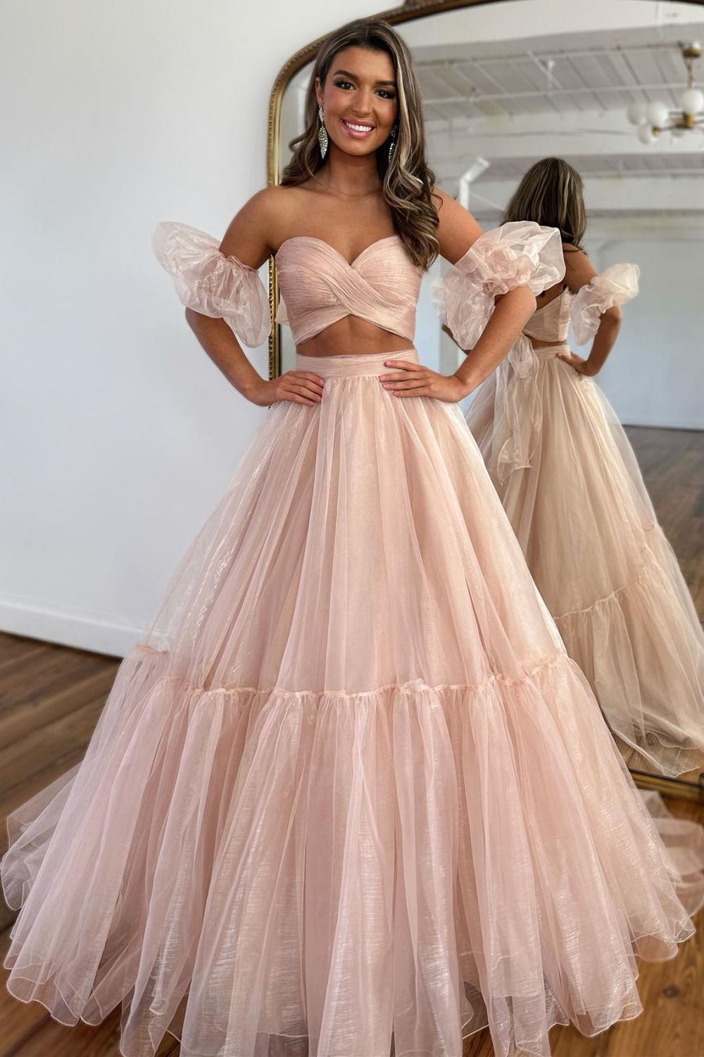 Sweet A-Line Sweetheart Long Tulle Prom Dress With Detachable Sleeves